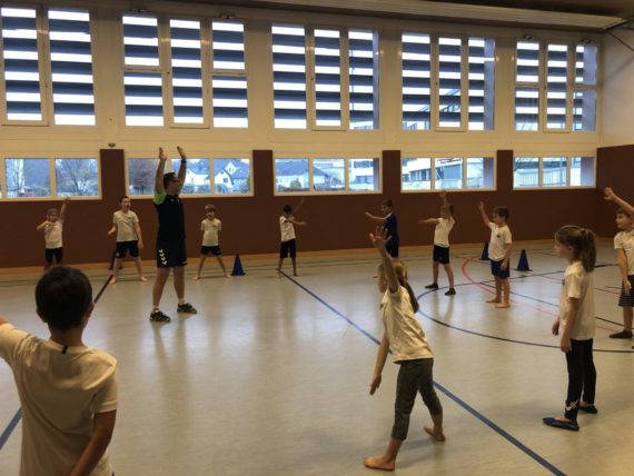 Handball-min